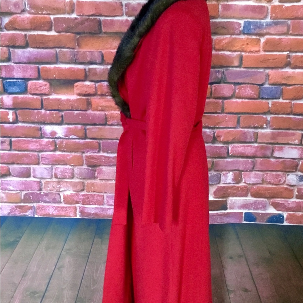 VS Moda International Red Wool Coat w/ Fur Collar - Picture 2 of 5